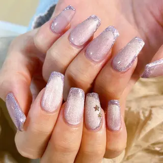 ネイル 秋好 悠のネイルデザイン