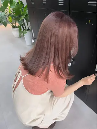 セミロング カラー ミルクティーベージュ ❤︎レイヤー　MIAのヘアスタイル