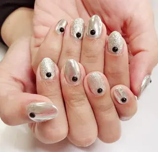 カラー ネイル Q Free nailsのネイルデザイン