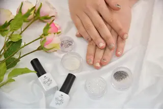 ネイル 東京セルフネイルサロン所属・M MIKIKOのネイルデザイン