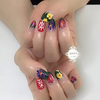 ネイル おおくぼ めぐみのネイルデザイン