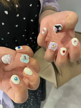 ネイル 🪐富島彩夏 /海外nail🪐のネイルデザイン