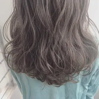 ロング カラー ショート/レイヤー なら石井知希のヘアスタイル