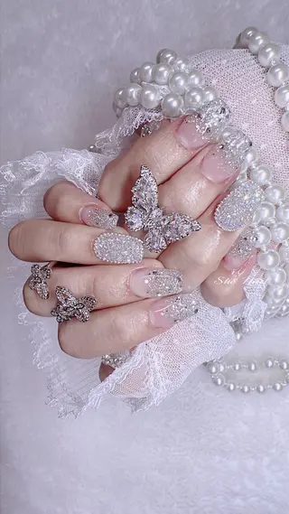 ネイル She   Nail所属・ISA_ BELLAのネイルデザイン