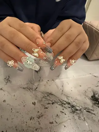 ネイル 新山 聖のネイルデザイン