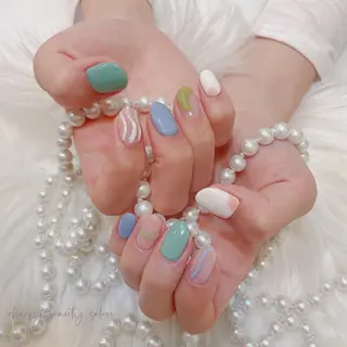 ミディアム SAKURA 🍒のネイルデザイン