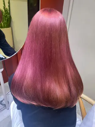 カラー 高発色ブリーチ/ ハイレイヤー🪽aiのヘアスタイル