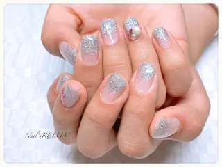 ネイル THECOLORS所属・近貞 莉奈のネイルデザイン