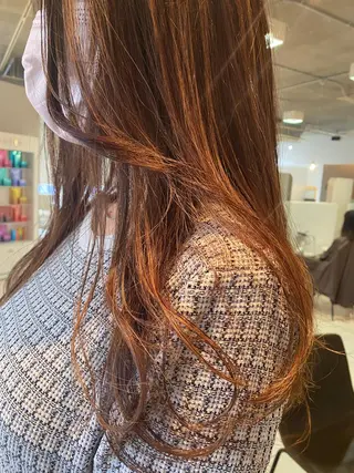 ロング I nagiのヘアスタイル