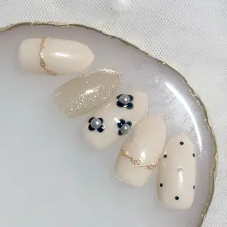 ネイル Kodebu Usagi Nail所属・Yuko Kanamedaのネイルデザイン