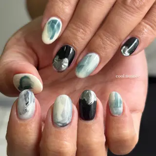 ネイル scré as Ételのネイルデザイン