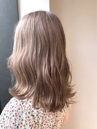 ミディアム カラー 透明感カラー/レイヤ ーhinata.のヘアスタイル