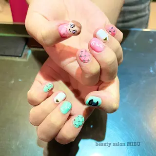 ネイル Sunny.Roa fujiのネイルデザイン