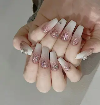 ネイル Pure&Rich Nailのネイルデザイン