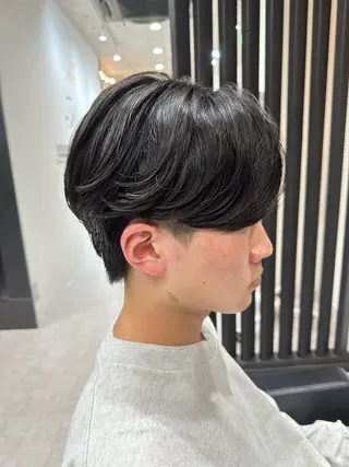 ショート パーマ メンズ ユウ🪄 パーマ指名No1のヘアスタイル