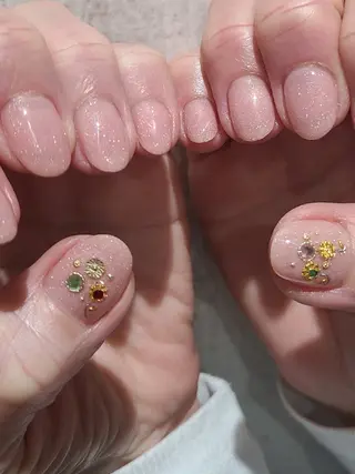 ネイル 13日3980円‼️ マグもデザインも◎のネイルデザイン