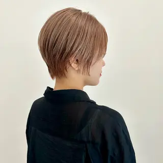 ショート カラー ブリーチなし/レイヤ ー特化🌈Tommyのヘアスタイル
