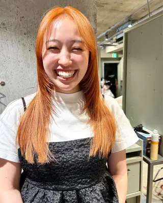 セミロング レイヤーパーマ🪐 伽羅のヘアスタイル