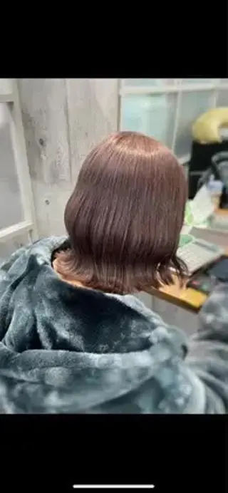 ミディアム newi 赤羽のヘアスタイル