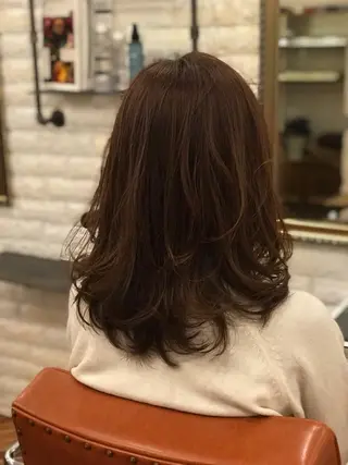 セミロング カラー 口コミ評価4.9⭐︎ カワナベ　マサシのヘアスタイル