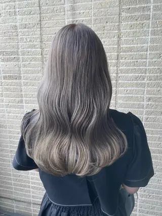 カラー 谷川 あかりのヘアスタイル