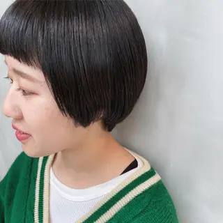ショート カラー やまもと さえのヘアスタイル