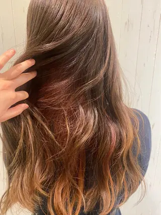 カラー 野村 ゆいのヘアスタイル