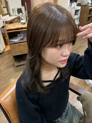 セミロング カラー ヘアアレンジ chacha blanc元山のヘアスタイル