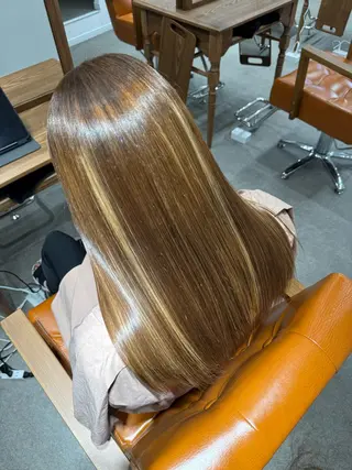 ロング 髪質改善縮毛✨ 泉谷彪芽のヘアスタイル