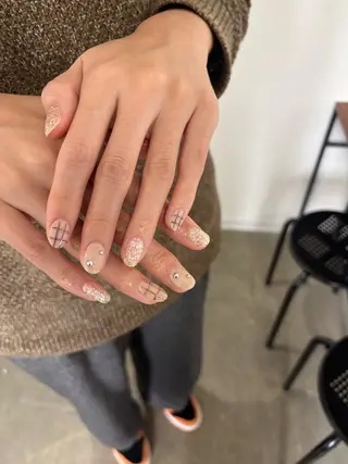 ネイル THROW neuve所属・-THROW- FUKAのネイルデザイン