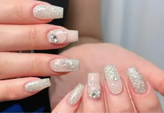 ネイル Lina nail所属・Luna 池袋のネイルデザイン