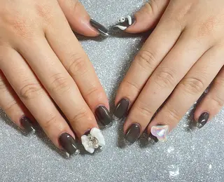 ネイル VIERU 🌈🎀💖のネイルデザイン