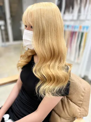 カラー パーマ ヘアアレンジ メンズ キッズ ネイル マツエク・マツパ アイブロウ 🌟ブリーチ特化型 ハイトーンカラー🌟のヘアスタイル