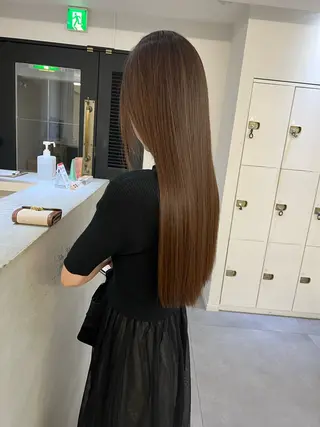 ロング AHNKISM所属・似合わせカット💎 トレンドレイヤーのヘアスタイル