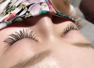 ロング マツエク・マツパ 桜 成美のエステ・リラクイメージ