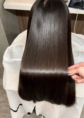 youres hair 2´nd所属・森木 遥香のヘアスタイル