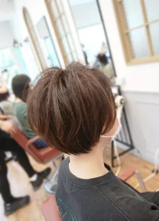 ショート カラー 菅原 綾のヘアスタイル
