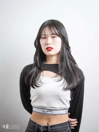 ロング broaden by anon所属・瀧上 寧音のヘアスタイル