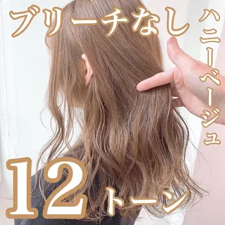 セミロング カラー レイヤーカット 透明感カラーのヘアスタイル
