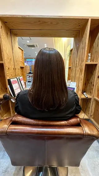 セミロング adorable 長谷川実夢のヘアスタイル