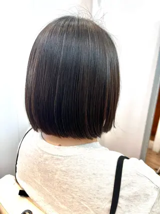 ミディアム 佐藤 茉実のヘアスタイル