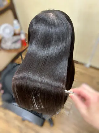 ロング みやたゆうき 髪質改善講師のヘアスタイル