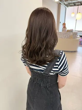 ミディアム カラー 🌈ディレクター🌈 徳松優希のヘアスタイル