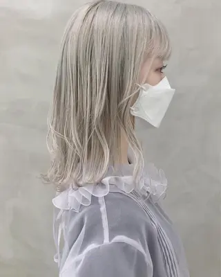 ミディアム カラー ブームボックス所属・🐝ハイトーンカラー hachi🐝のヘアスタイル