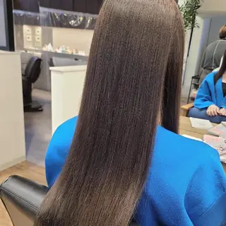 ロング カラー 関口 友菜のヘアスタイル