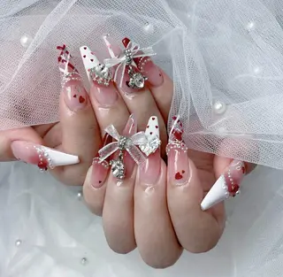 ロング Bling Salonのネイルデザイン