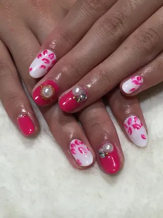 ネイル Sympa 𝓜iwako🐰ᩚのネイルデザイン