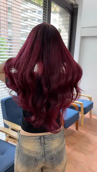 ロング JEWIL SHIBUYAのヘアスタイル