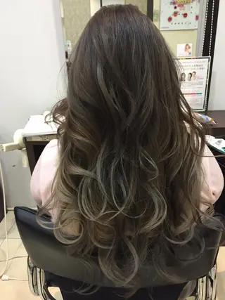 ロング カラー 関口 友行のヘアスタイル