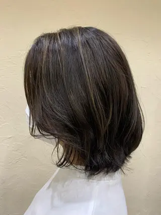 ミディアム in'dexhair U所属・ブリーチ🌈ハイトー ンカラー ✨アニカ✨のヘアスタイル